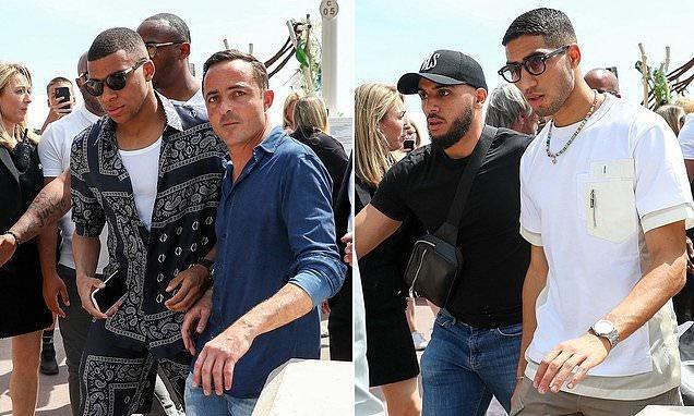 刚到手的大奖飞了！《光与影》因用AI被取消资格引争议