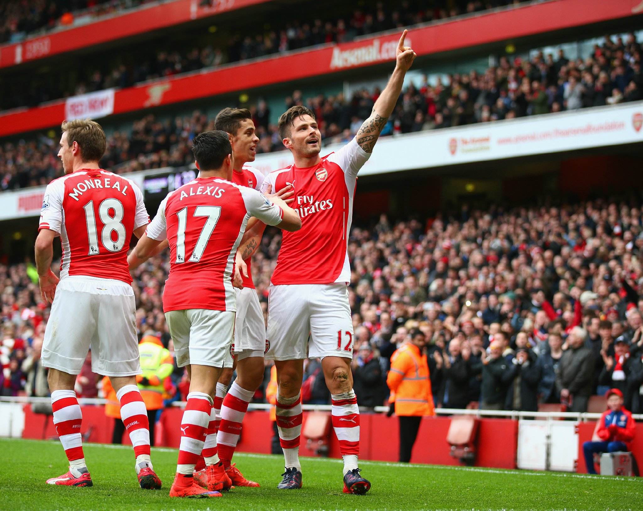 快船一夜大动作曝光：祖巴茨离队，迎来场均20+神射助力阵容升级